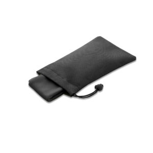 BERNAL. Toalha de desporto refrescante em poliéster reciclado (100% rPET) com bolsa em non-woven